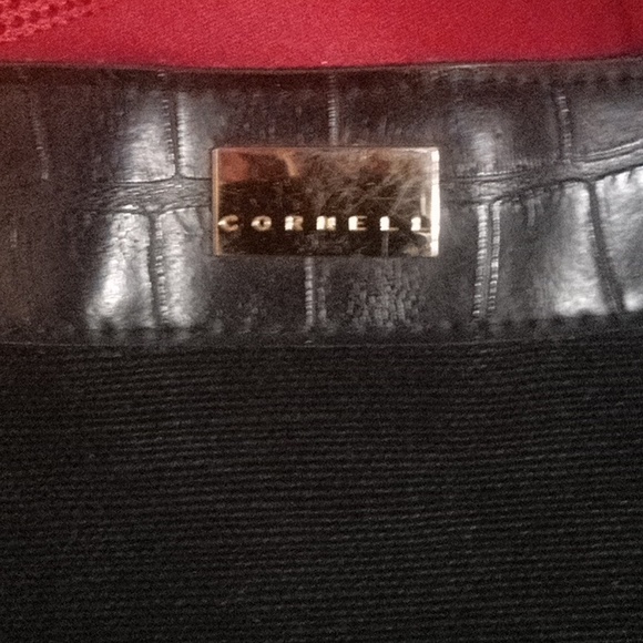 Black Cornell over the shoulder purse - Picture 3 of 4